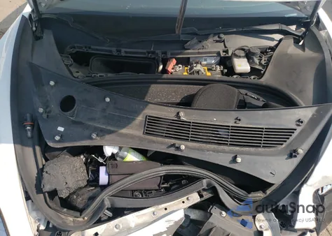 2019 Tesla Model 3 z USA, uszkodzony, nr VIN 5YJ3E1EB8KF231778